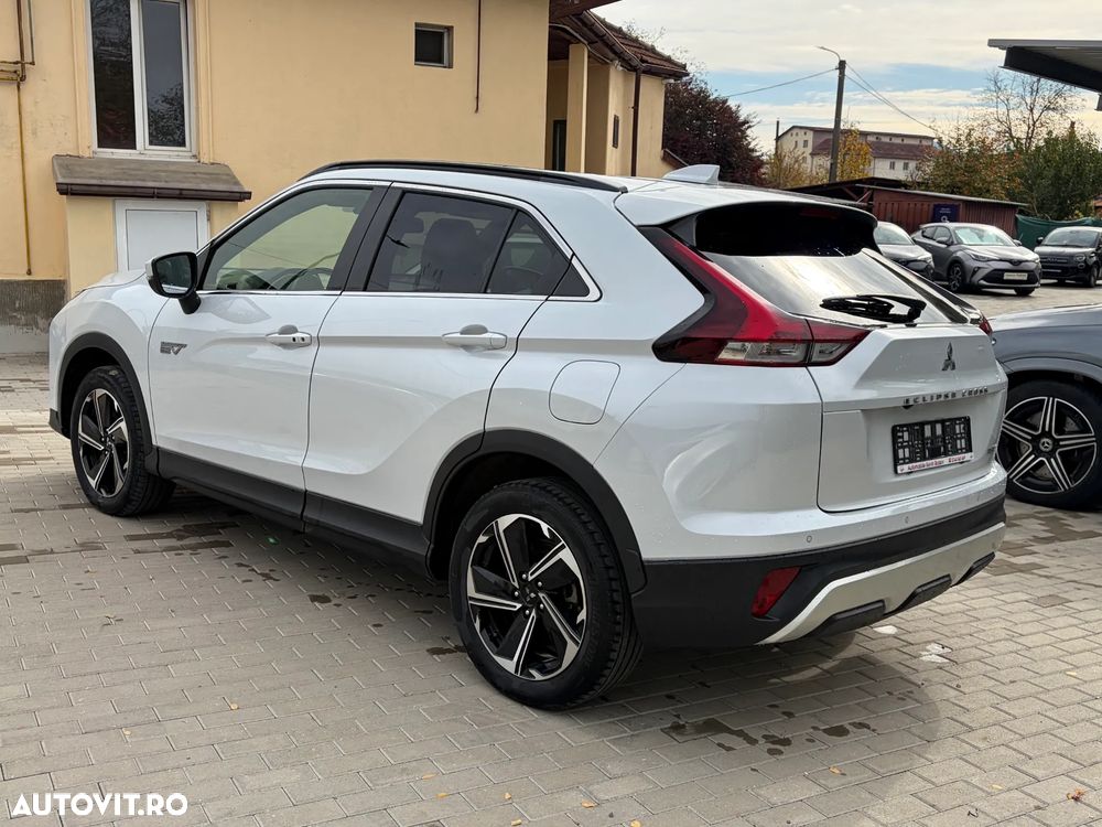 Mitsubishi Eclipse-Cross - 16