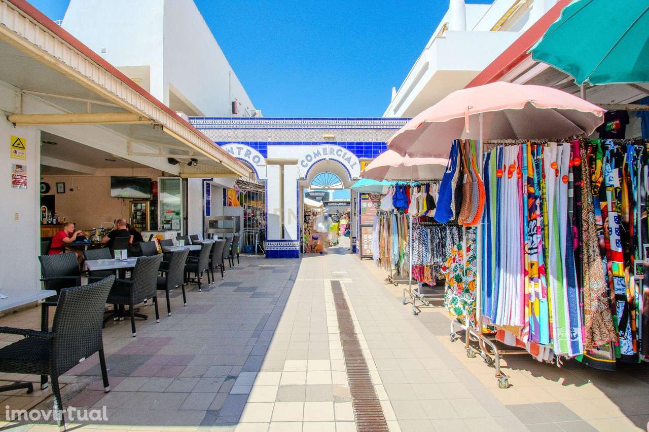 OPORTUNIDADE!!!  Duas Lojas Comerciais no Centro Comercial Borda d’Águ - Grande imagem: 2/17