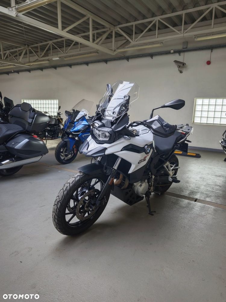 BMW F - 2