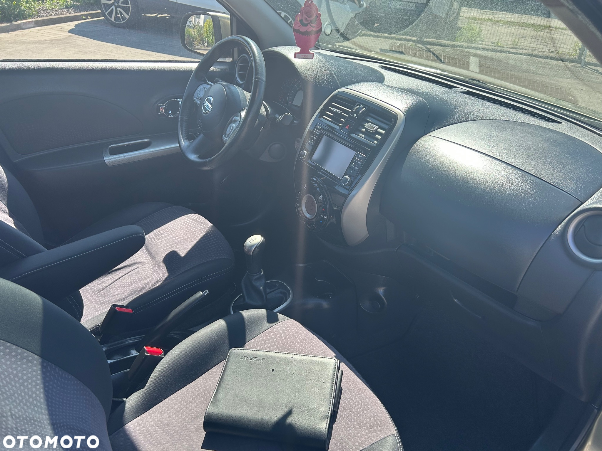 Nissan Micra 1.2 30 Jahre Edition - 20