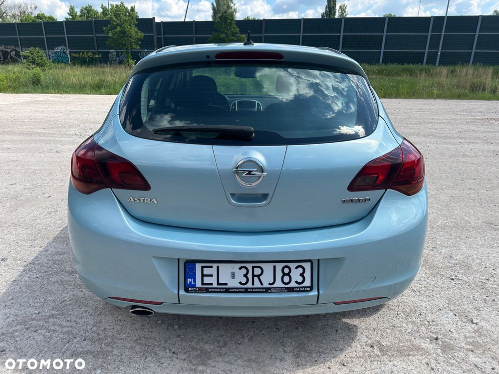 Opel Astra 1.6 Turbo Edition - 10