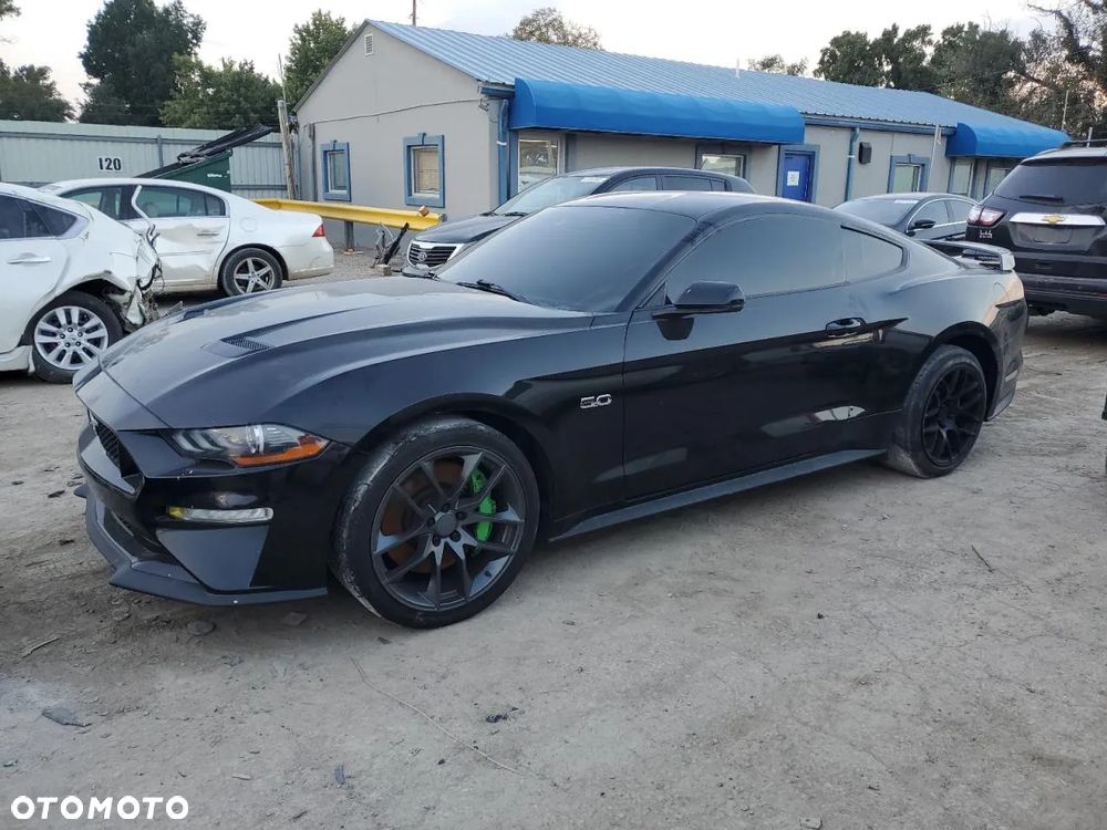 Ford Mustang 5.0 V8 GT - 2