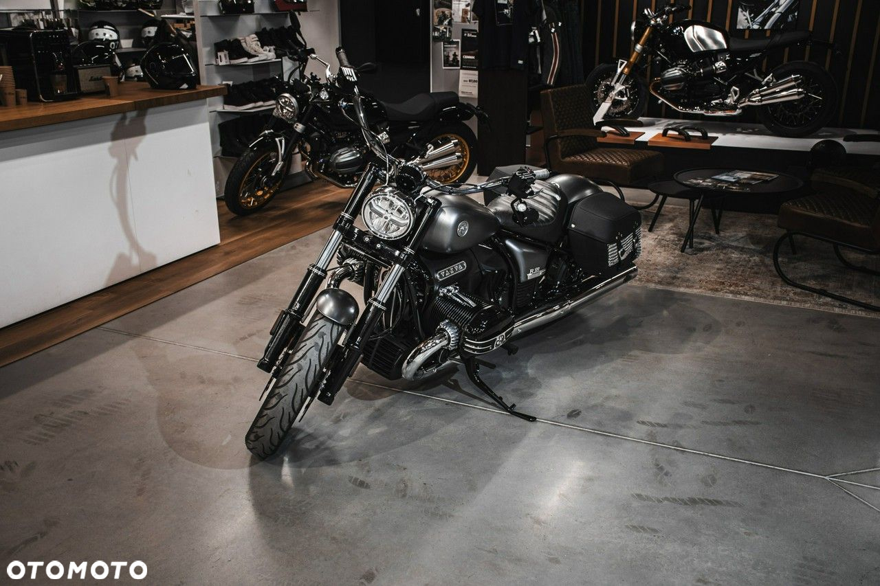 BMW R - 16