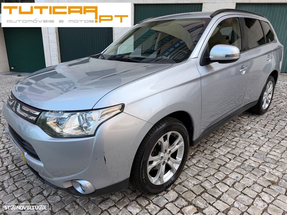 Mitsubishi Outlander 2.2 DI-D Intense - 1