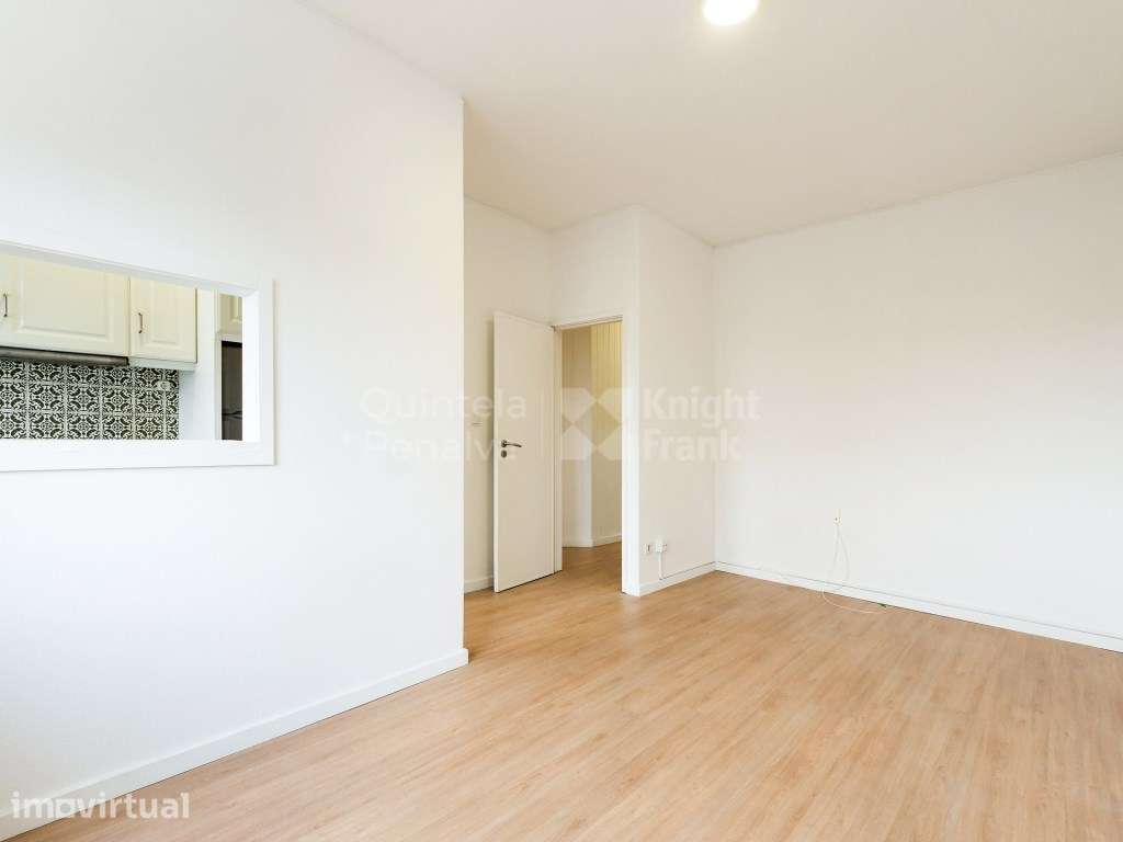 Apartamento T1 para arrendar no Bonfim, Porto - Grande imagem: 2/25