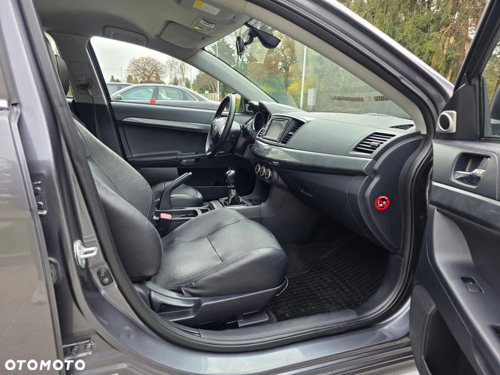 Mitsubishi Lancer 2.0 DID Instyle NAVI - 19