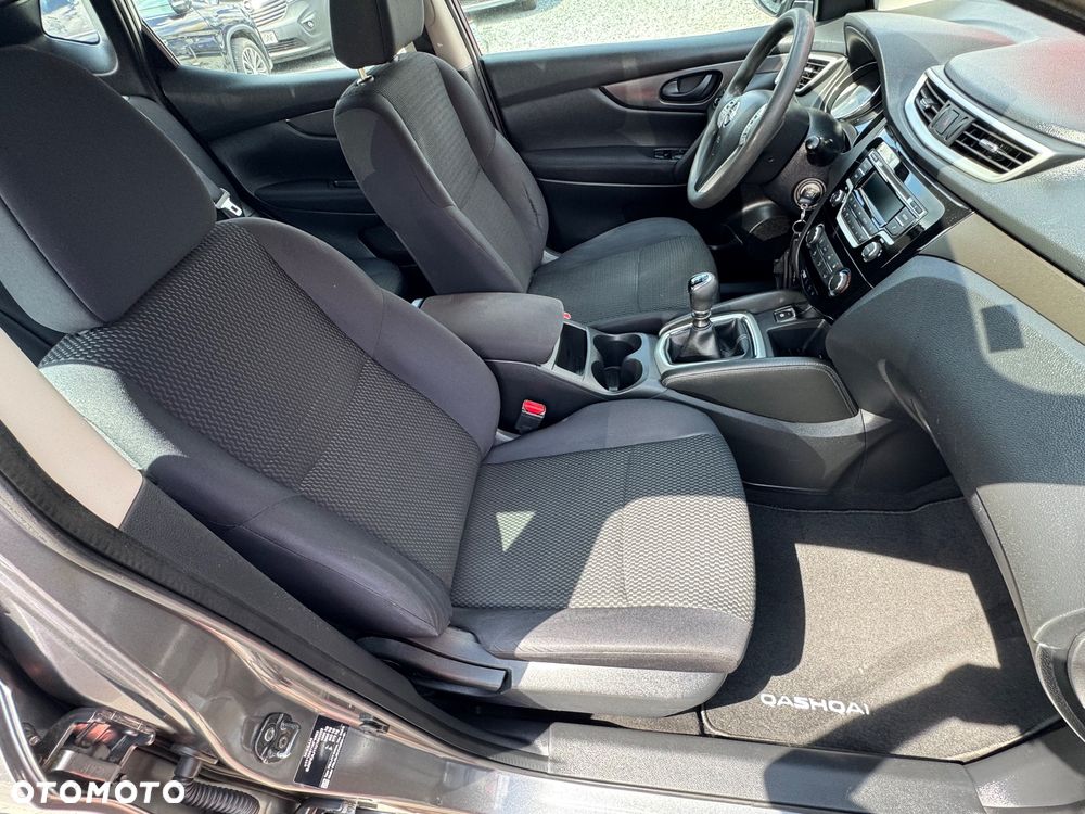 Nissan Qashqai 1.2 DIG-T N-Vision - 18