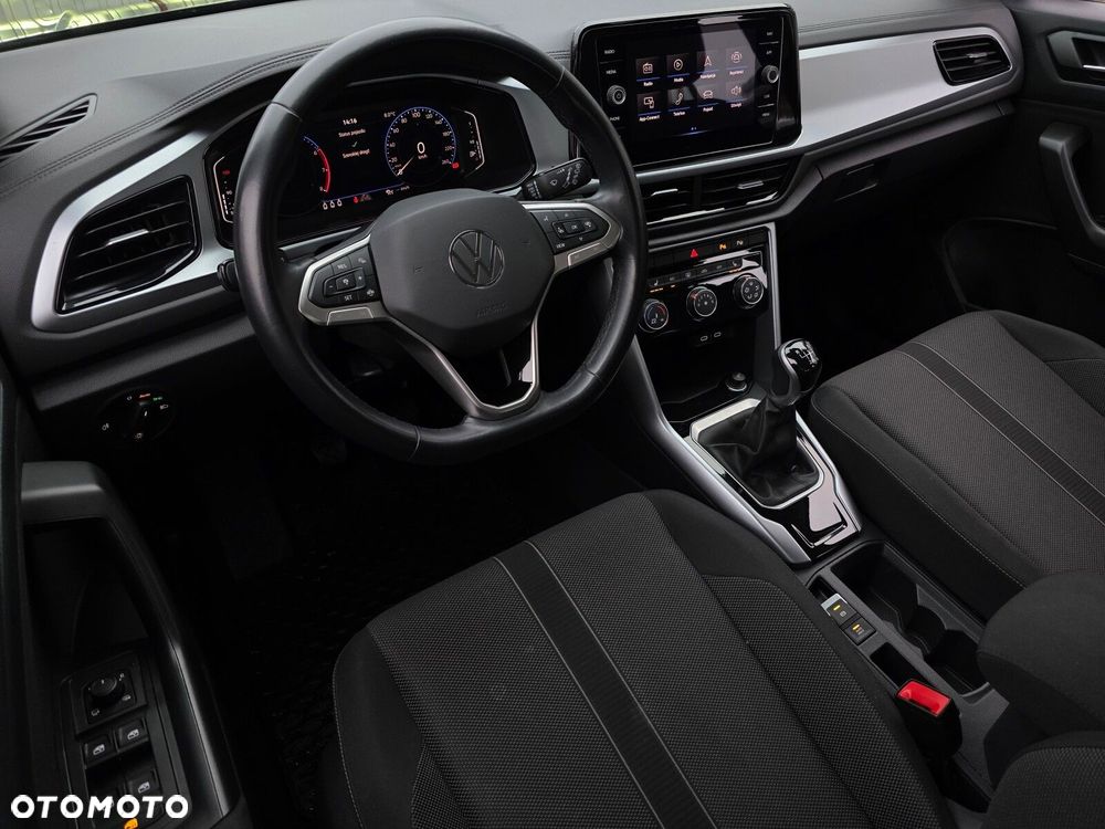 Volkswagen T-Roc 1.5 TSI Life - 25