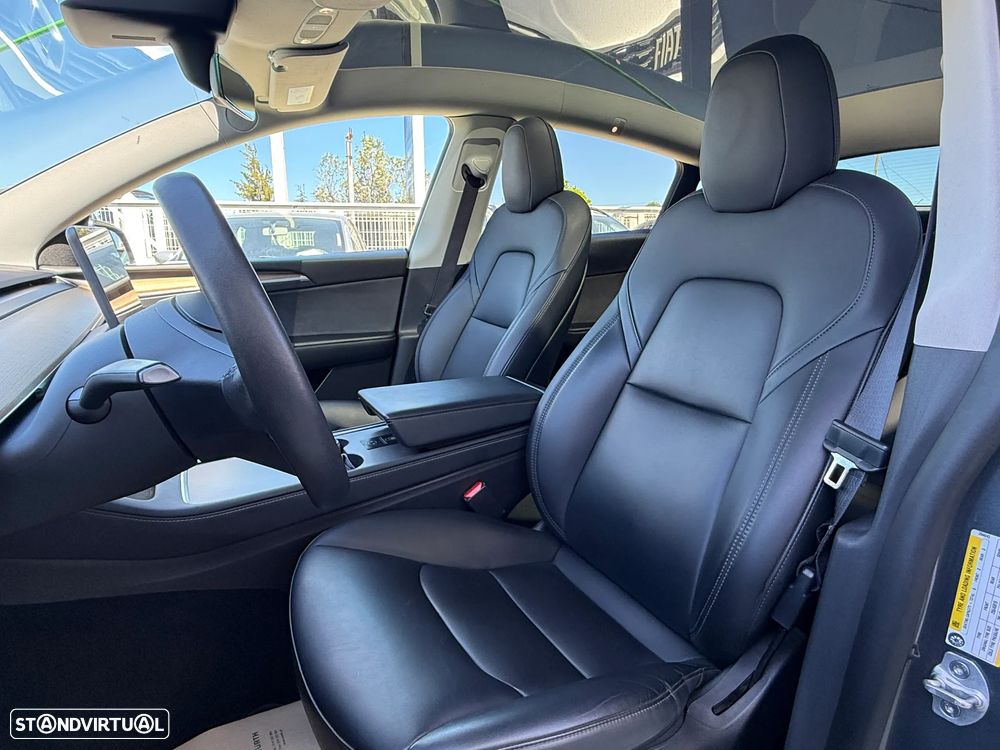 Tesla Model Y Long Range Tração Integral - 18