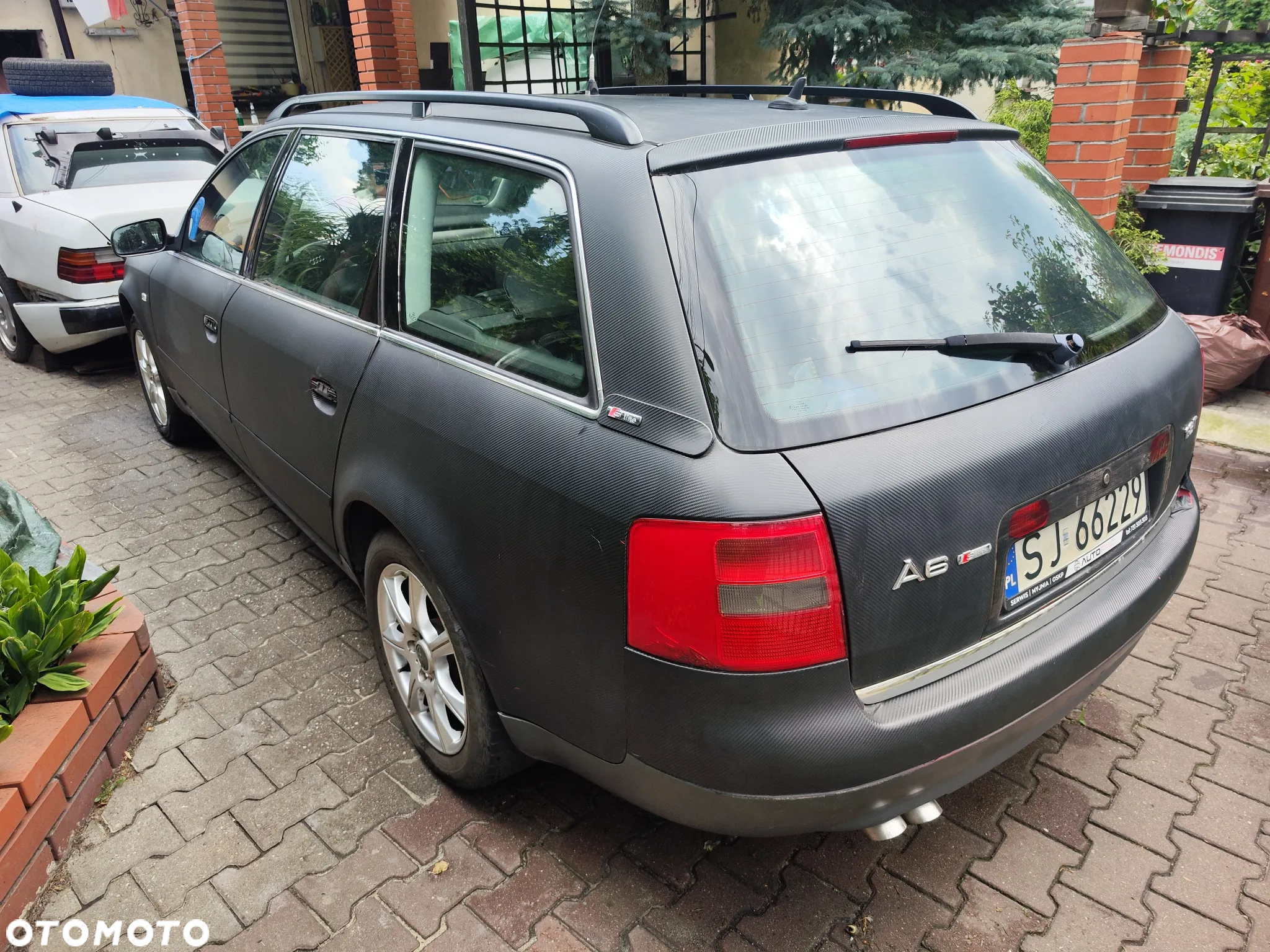 Audi A6 - 4