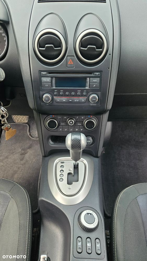 Nissan Qashqai - 11