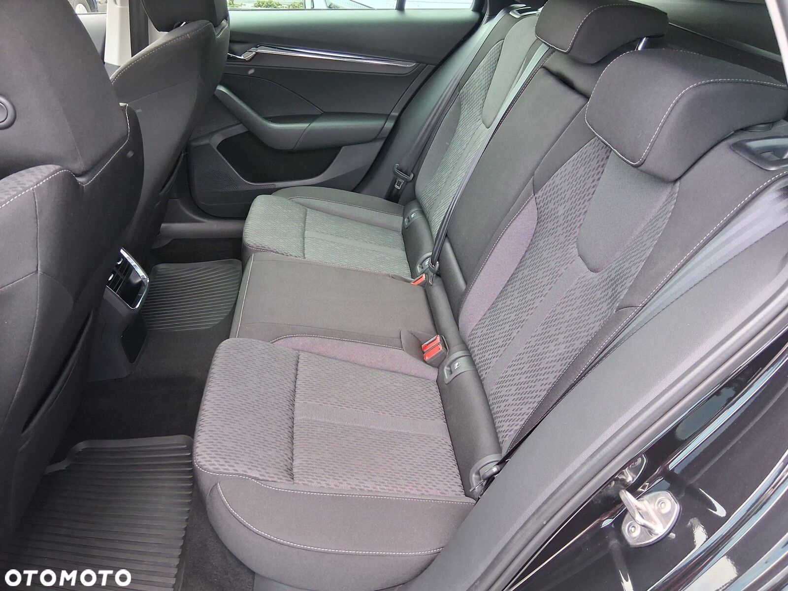 Skoda Octavia 2.0 TDI Style DSG - 22