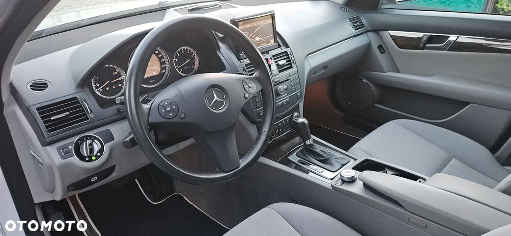 Mercedes-Benz Klasa C - 23