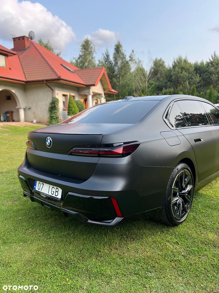 BMW Seria 7 - 5