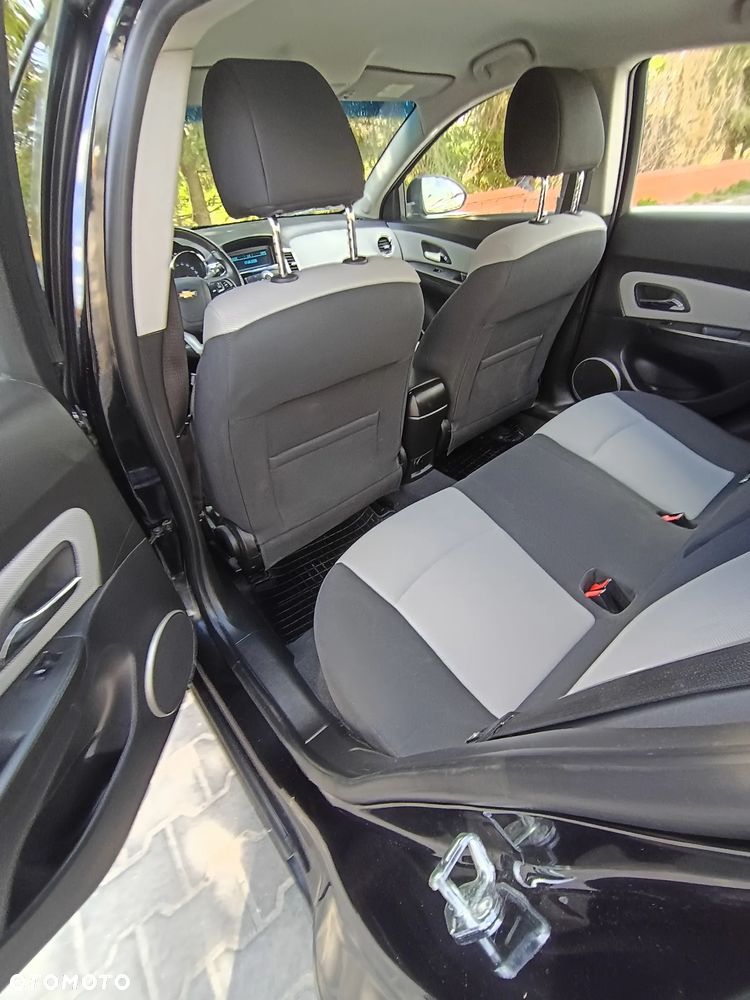 Chevrolet Cruze - 19