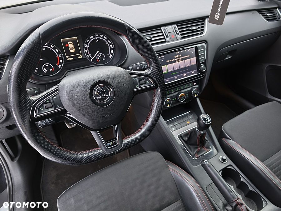 Skoda Octavia 2.0 TDI RS - 22