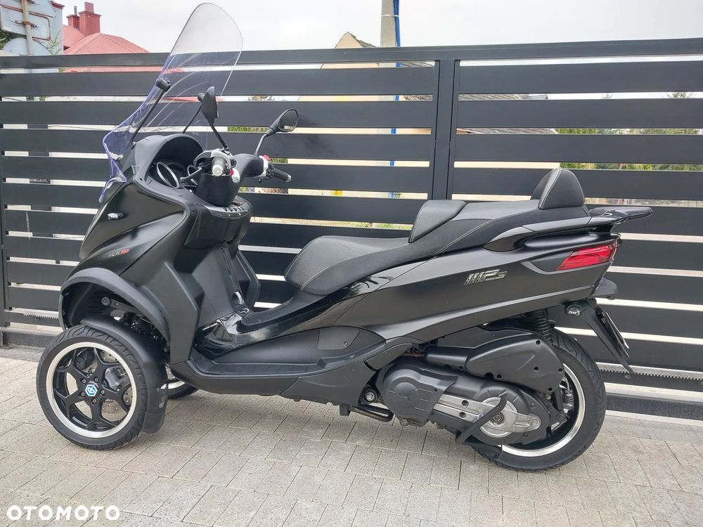 Piaggio MP-3 - 3