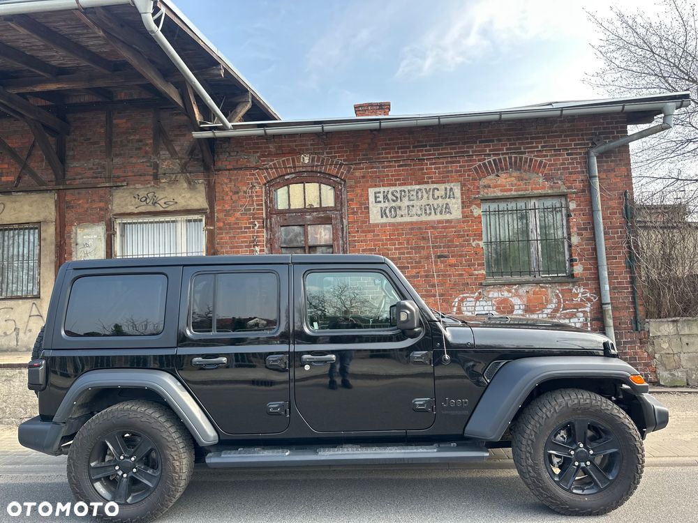 Jeep Wrangler - 5