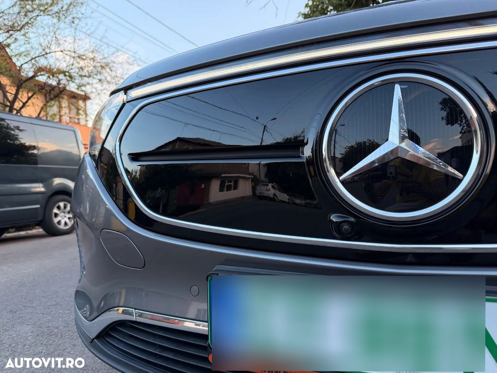 Mercedes-Benz EQA 250 - 32