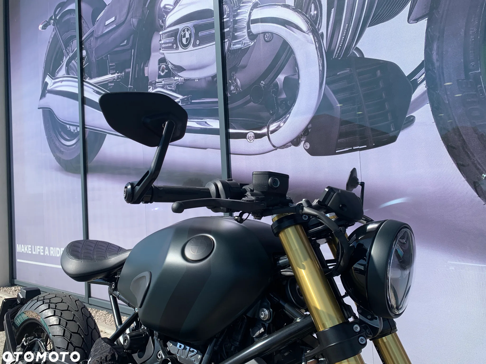 BMW R - 19