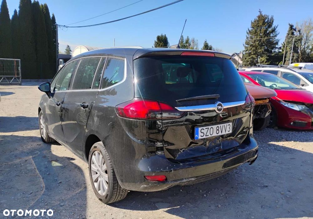 Opel Zafira - 1
