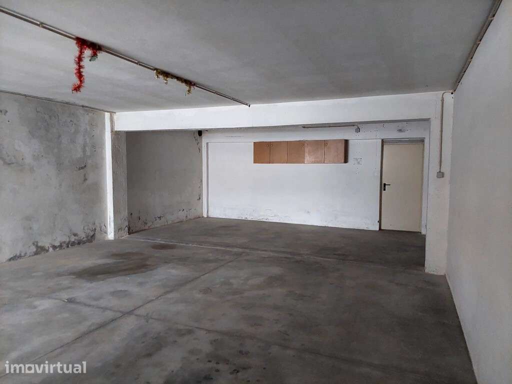Garagens - Ferreiros - Grande imagem: 3/6