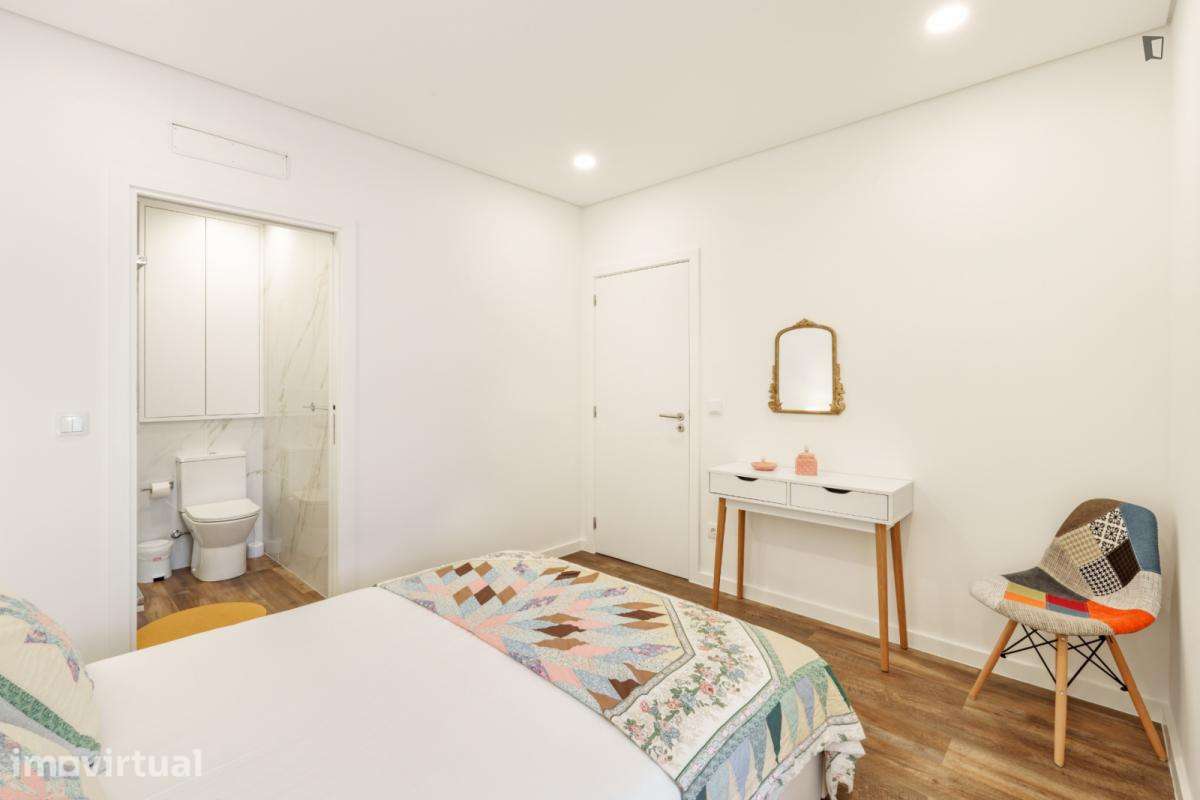 Apartamento com 2 quartos - localizado em Campanhã Porto - Grande imagem: 5/28