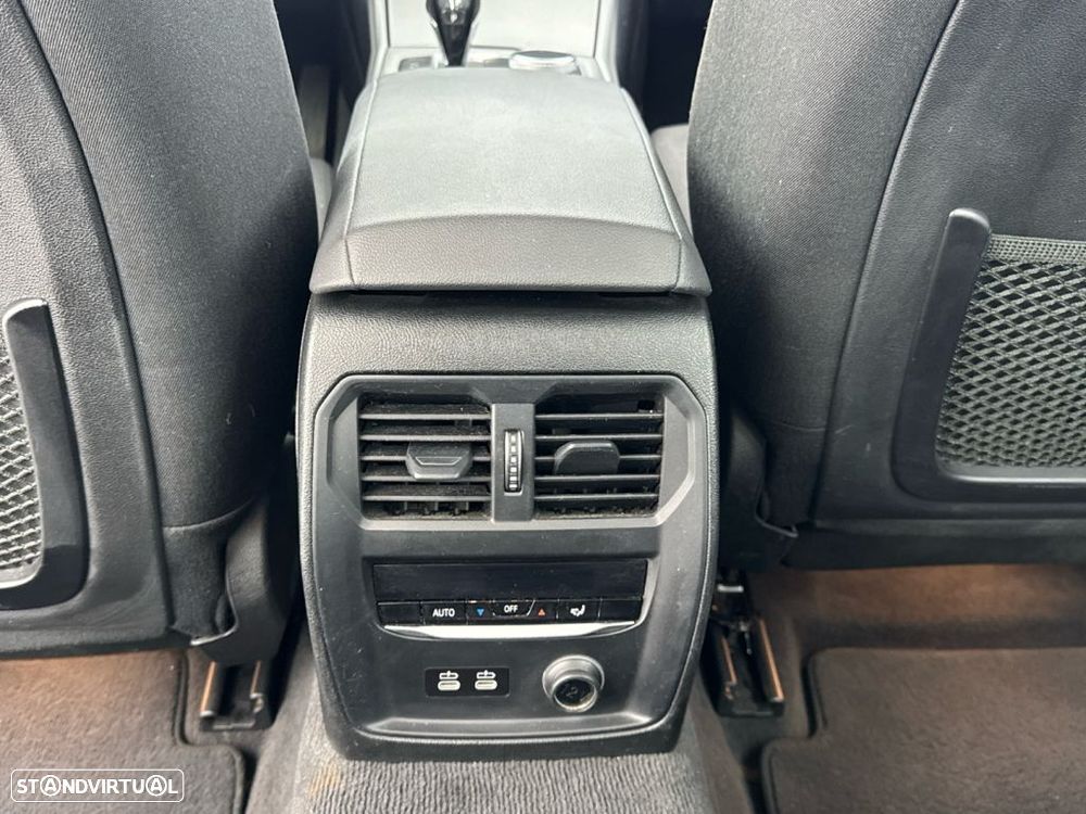 BMW 330 e Auto - 21