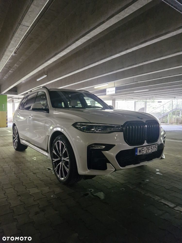 BMW X7 - 36