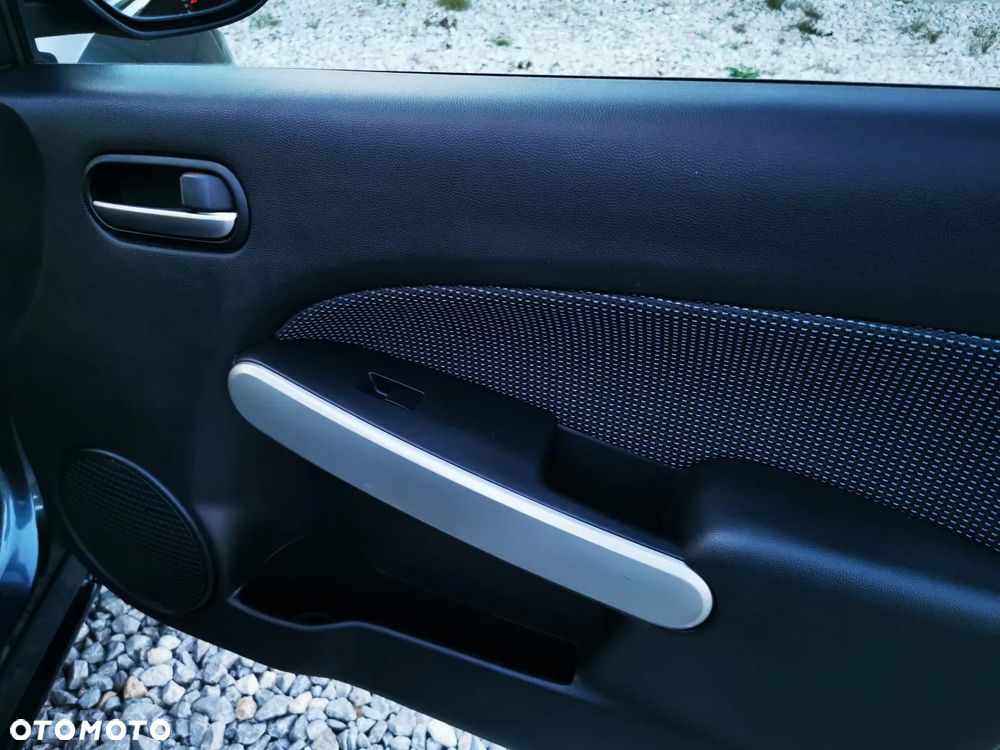 Mazda 2 1.3 Exclusive - 19