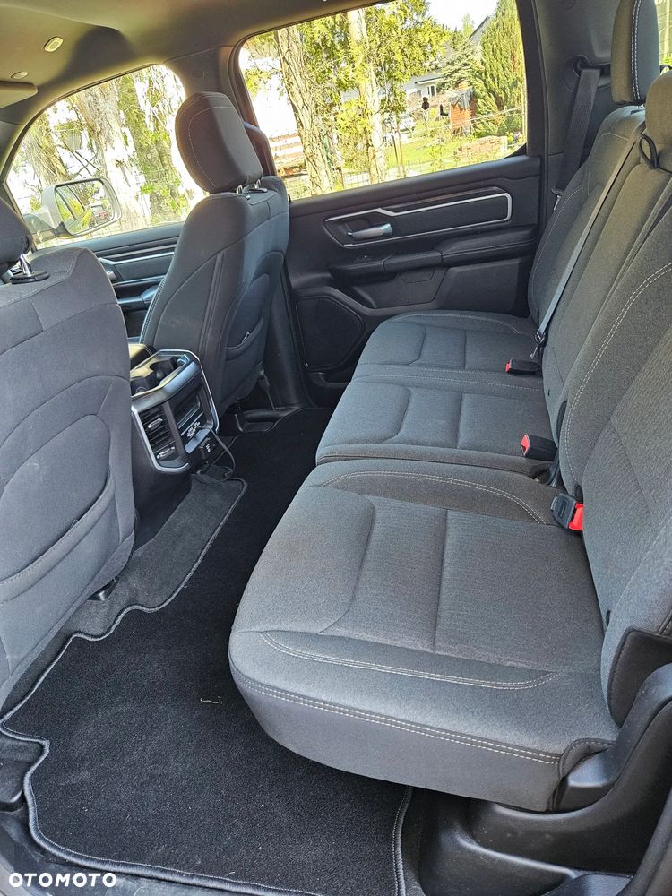 RAM 1500 Crew Cab Shortbed Bighorn - 13