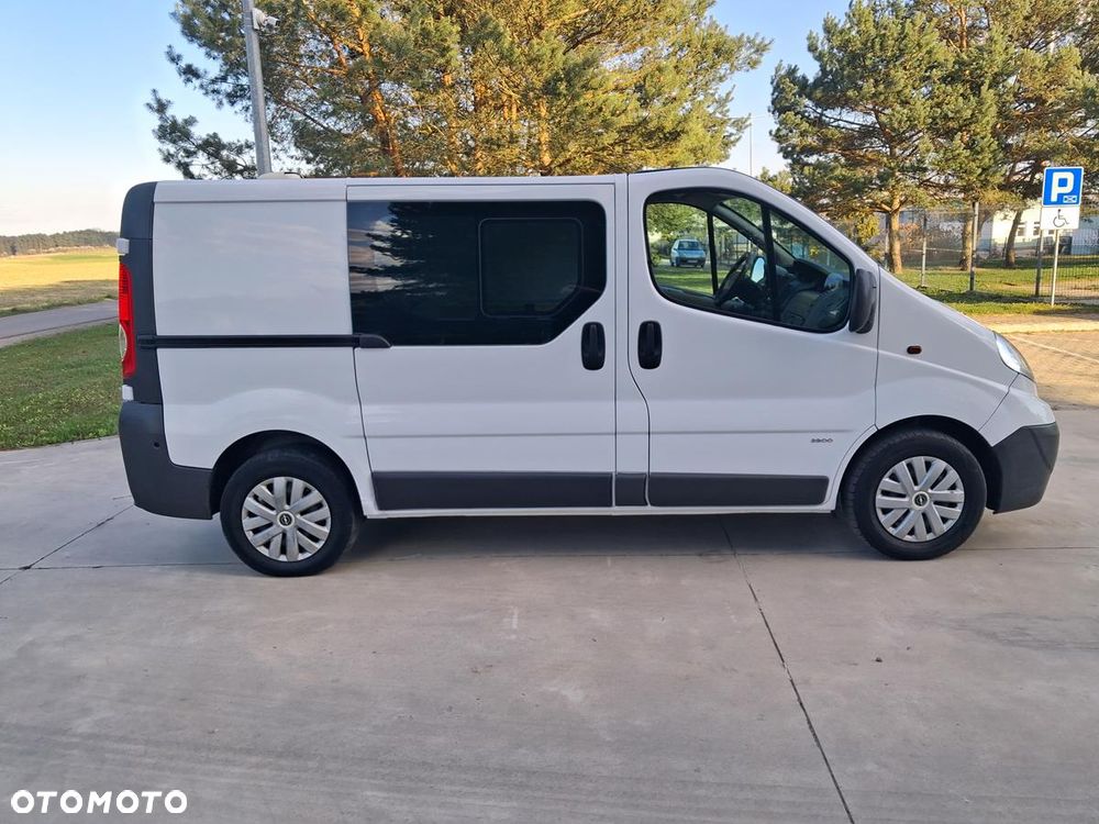 Opel Vivaro - 10
