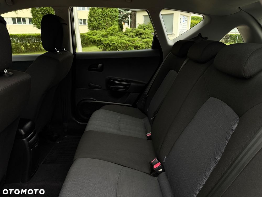 Kia Ceed 1.4 CVVT Dream-Team Edition - 8