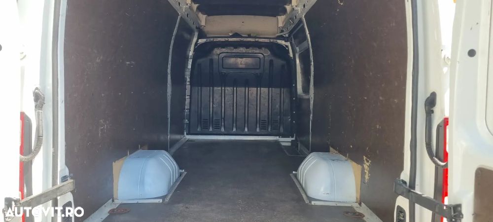 Renault Master III - 22