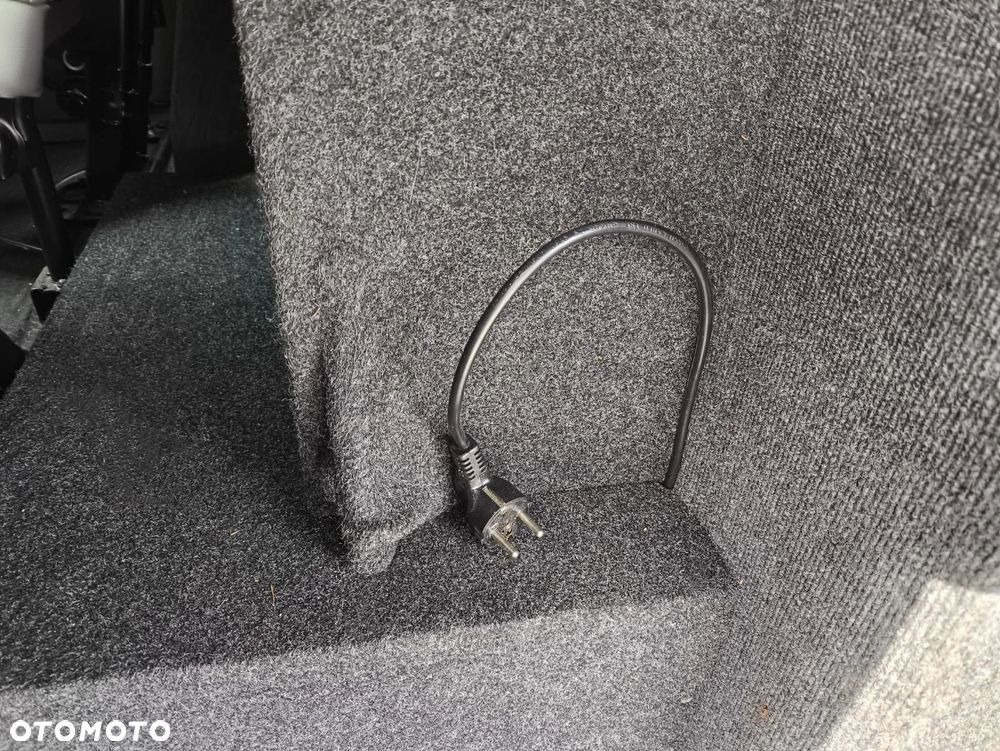 Opel Vivaro - 10