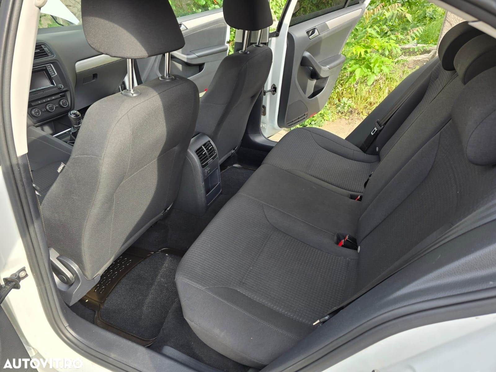 Volkswagen Jetta 2.0 TDI Comfortline - 20