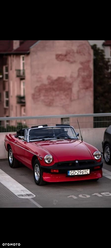 MG MGB - 35