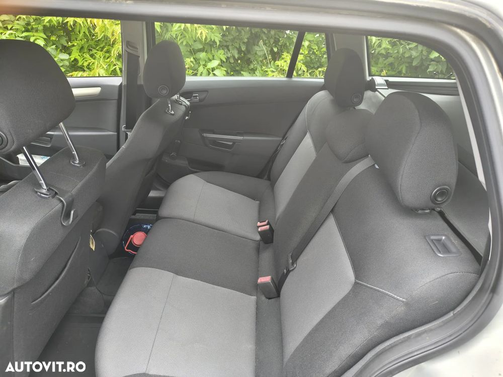 Opel Astra - 10