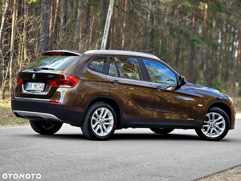 BMW X1 sDrive18i xLine - 21