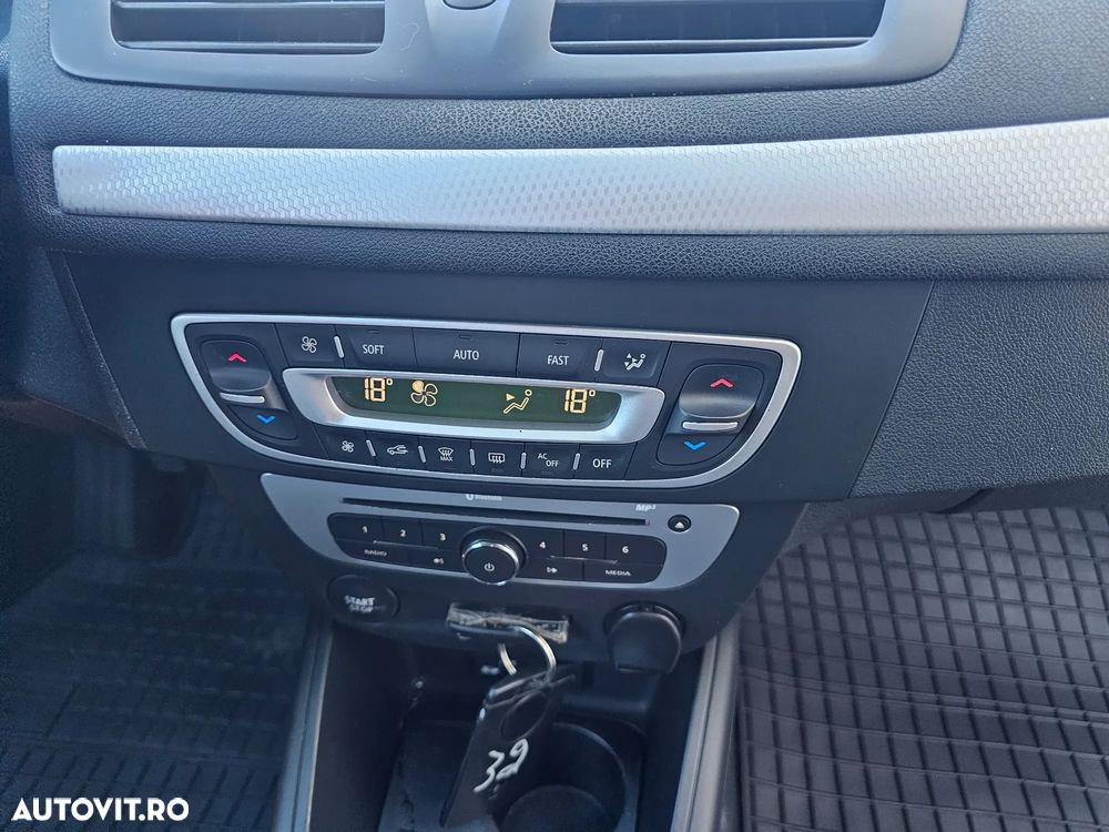 Renault Megane ENERGY TCe 130 BOSE EDITION - 11