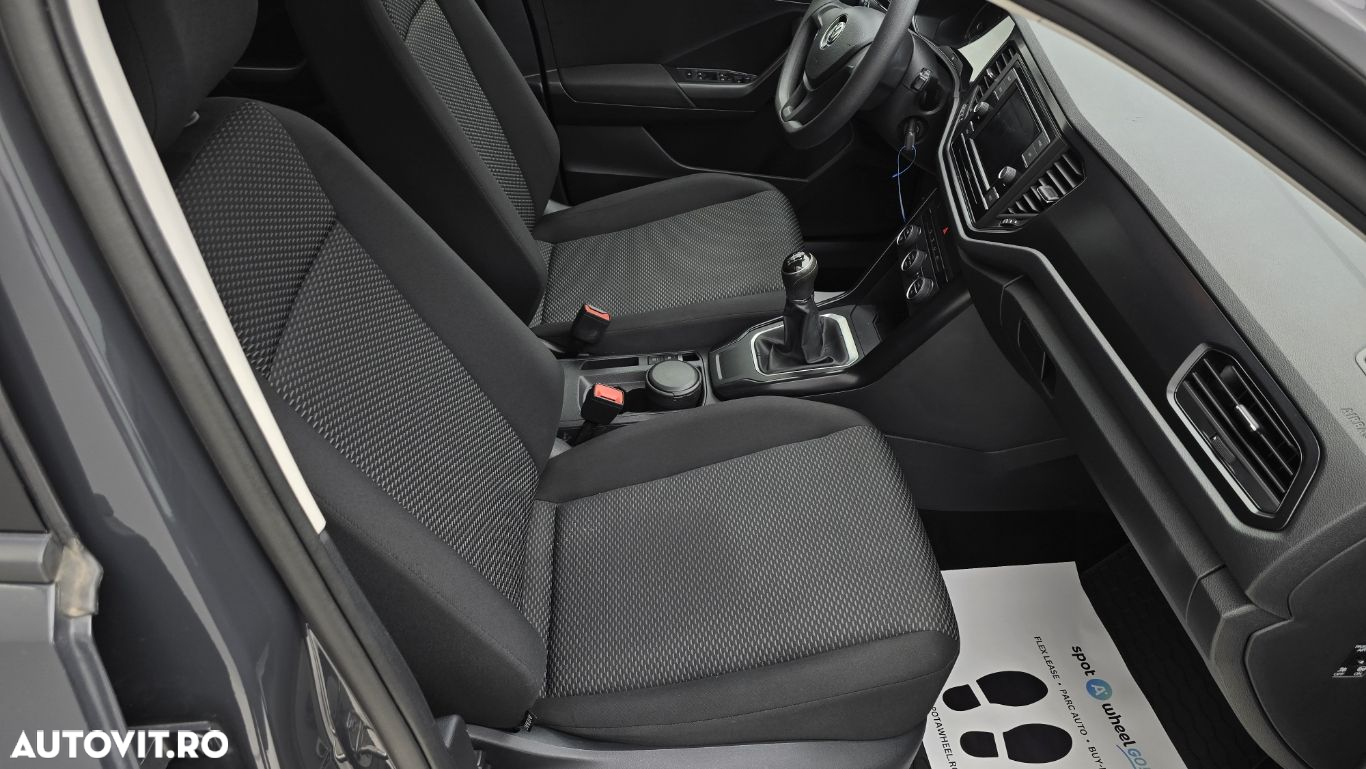 Volkswagen T-ROC 1.6 TDI Base - 19