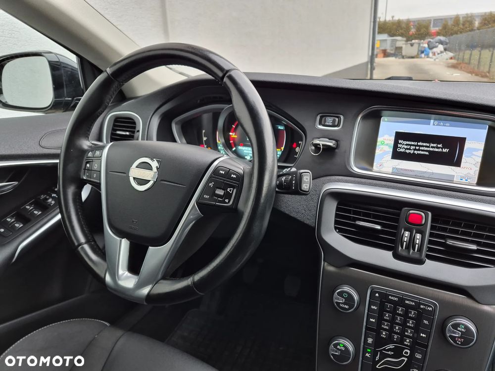 Volvo V40 D2 - 13