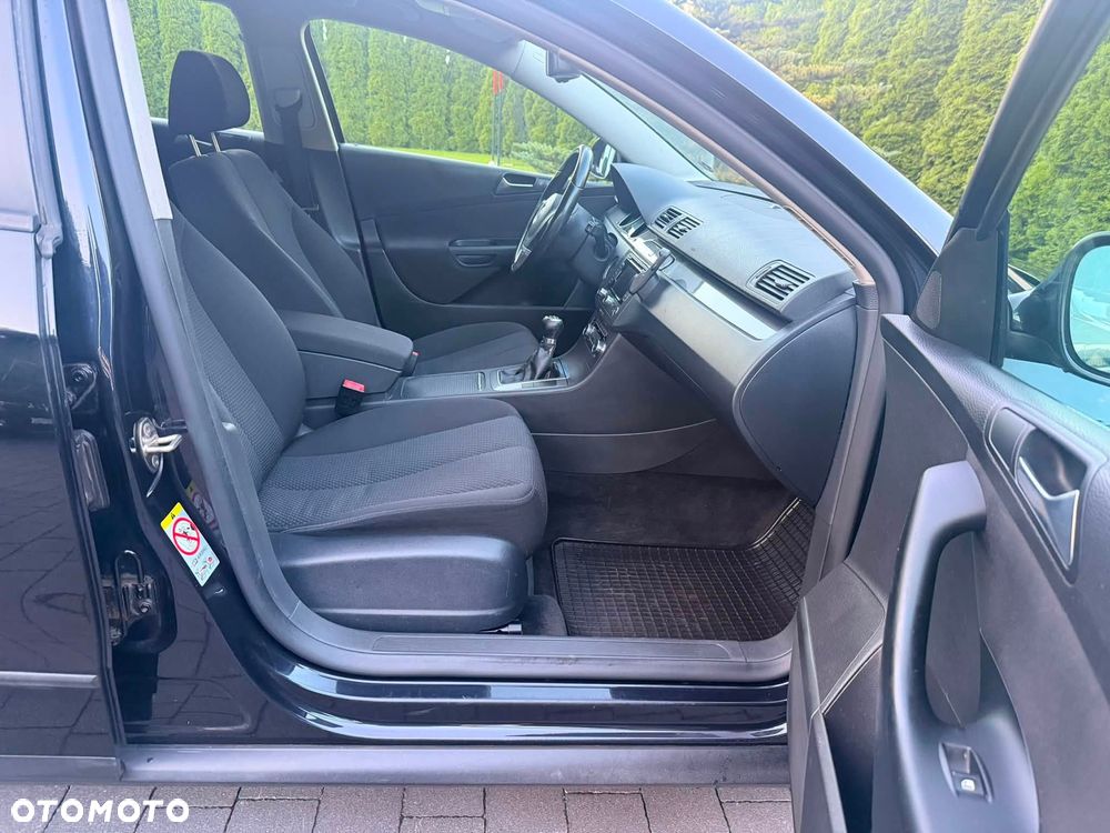 Volkswagen Passat 2.0 Blue TDI DPF Trendline - 18