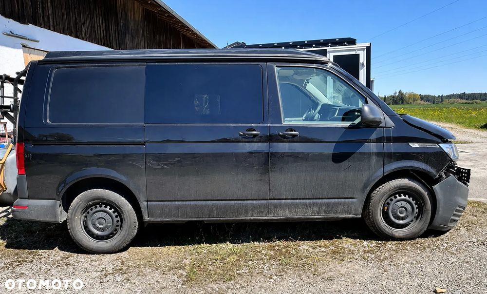 Volkswagen Transporter California T6.1 Beach Camper - 2