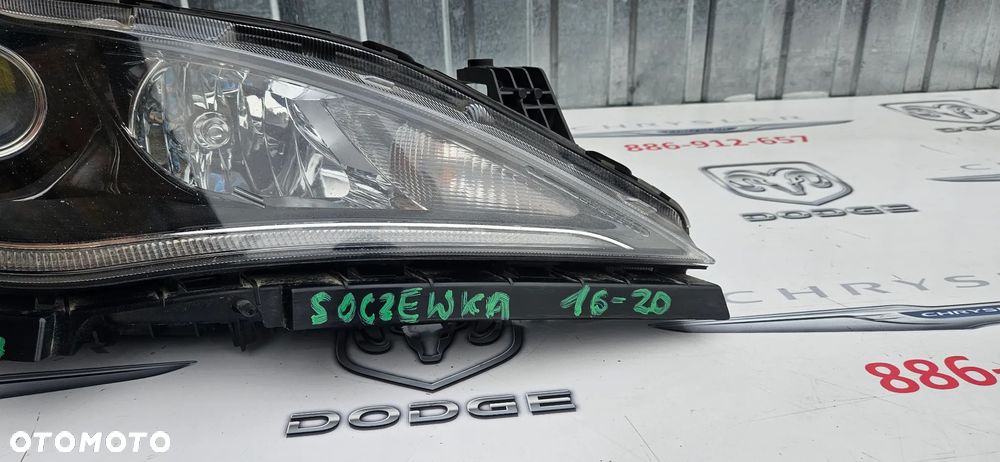 Chrysler Pacifica 2016- Reflektor prawy Lampa prawa  68370844AB  LED SOCZEWKA - 4