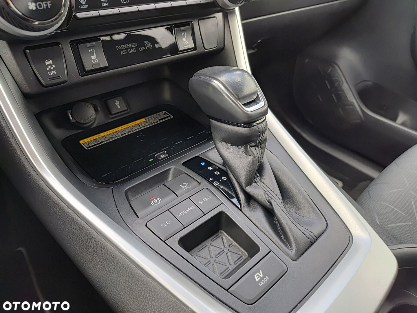 Toyota RAV4 - 18