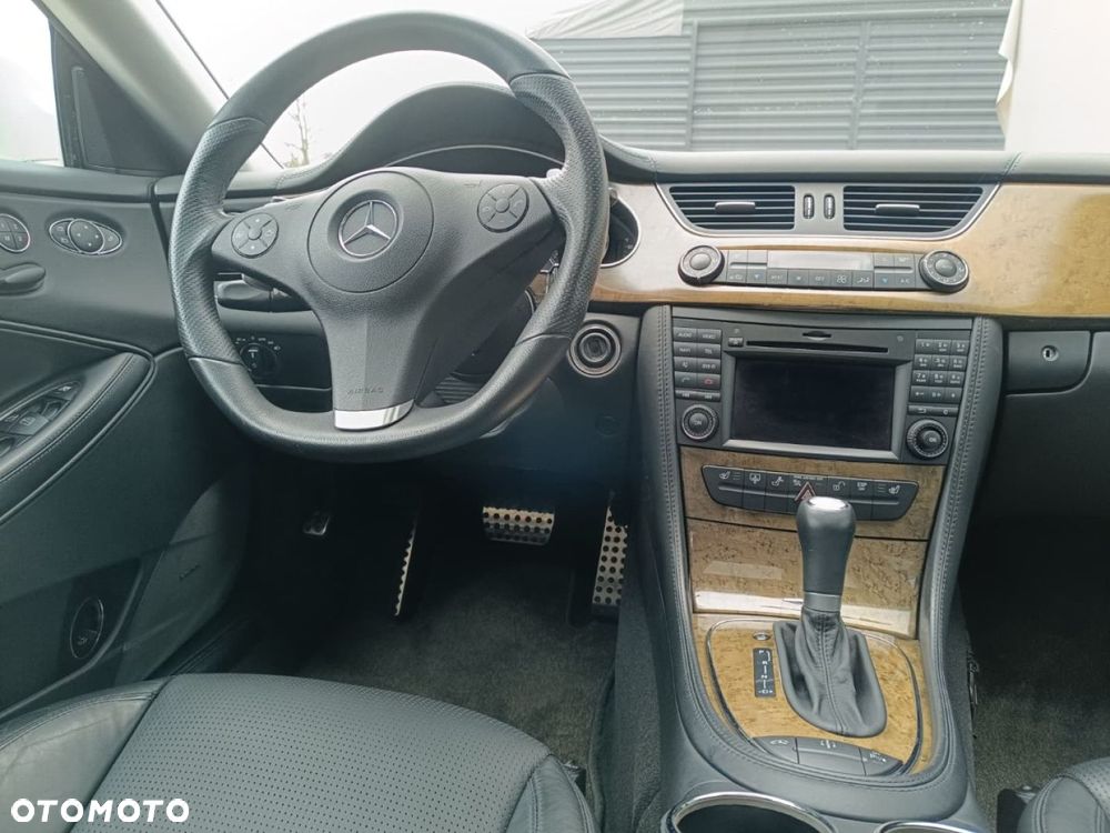 Mercedes-Benz CLS 63 AMG 7G-TRONIC - 22