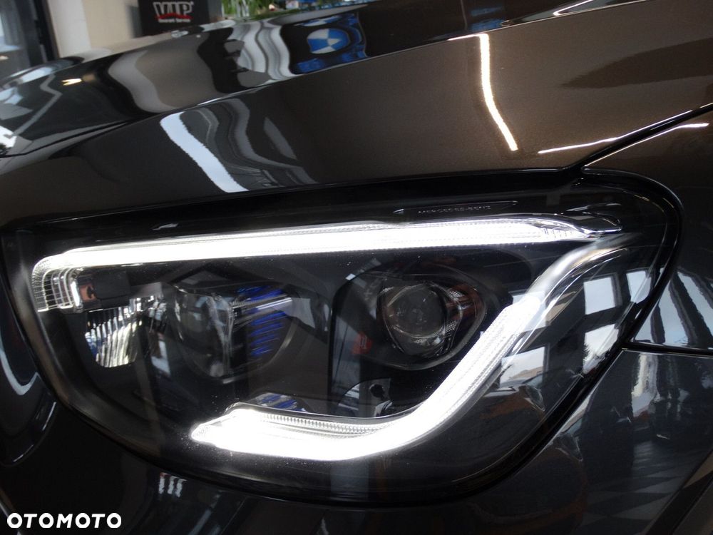 Mercedes-Benz GLC - 4