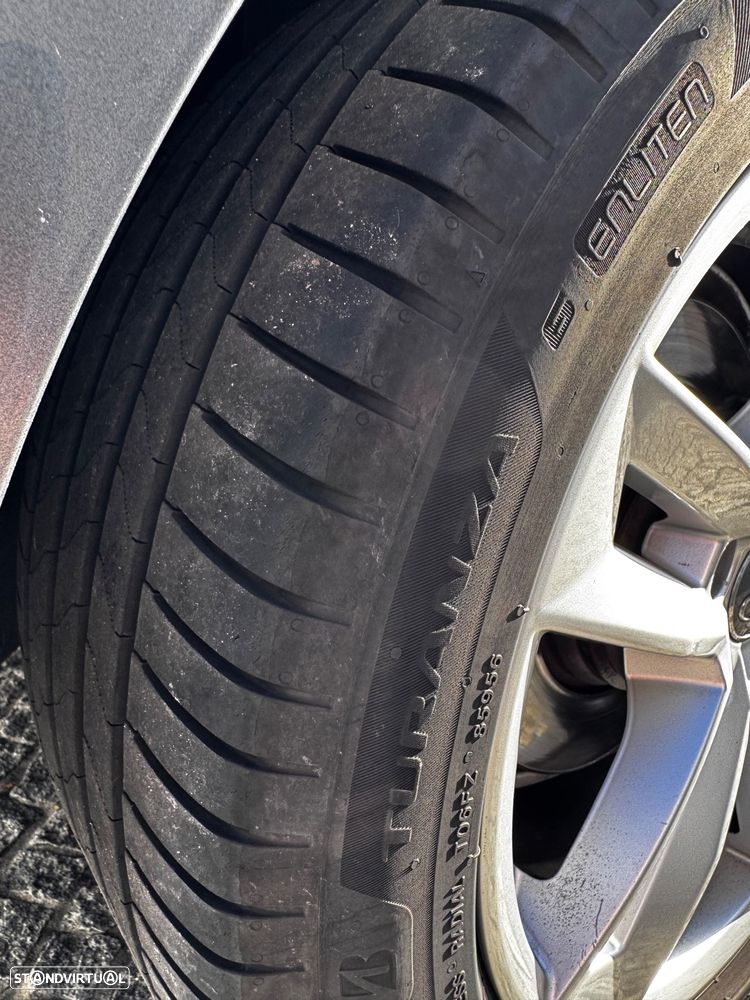 Audi A4 Avant 2.0 TDI Advance S tronic - 17