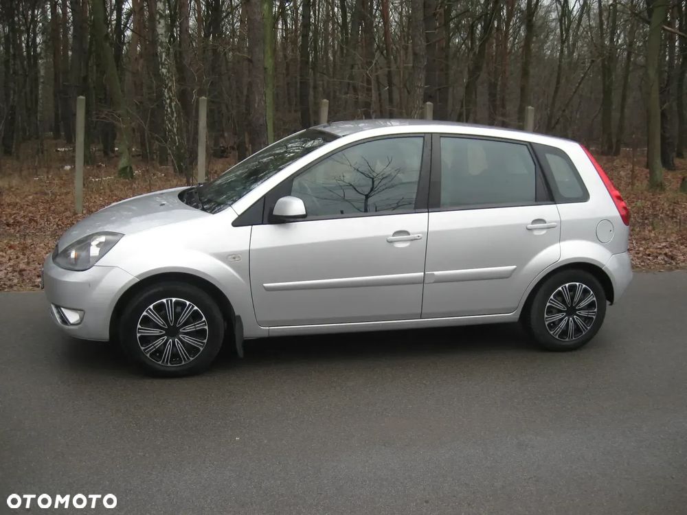 Ford Fiesta 1.3 Trend - 2